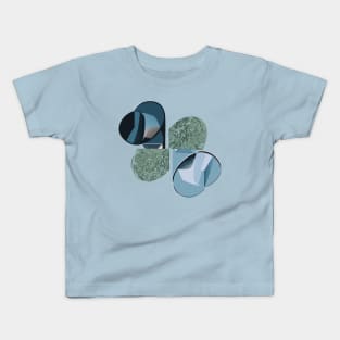 a t-shirt design featuring a striking photograph as the centerpiece, high-resolution and visually captivating Kids T-Shirt